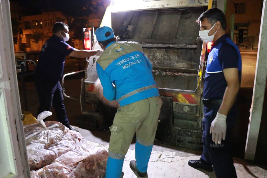 Bayram öncesi mide bulandıran görüntüler! Yakalanmasa vatandaşa yedireceklerdi 19